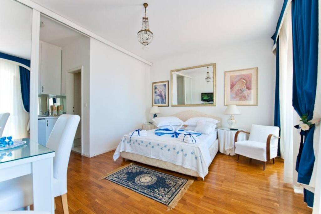 Blue Studio Apartment Next To The Beach Дубровник Екстер'єр фото